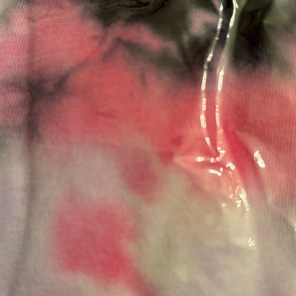Pink Victoria’s Secret BNIP size small tye dye TShirt short sleeve - Picture 4 of 4